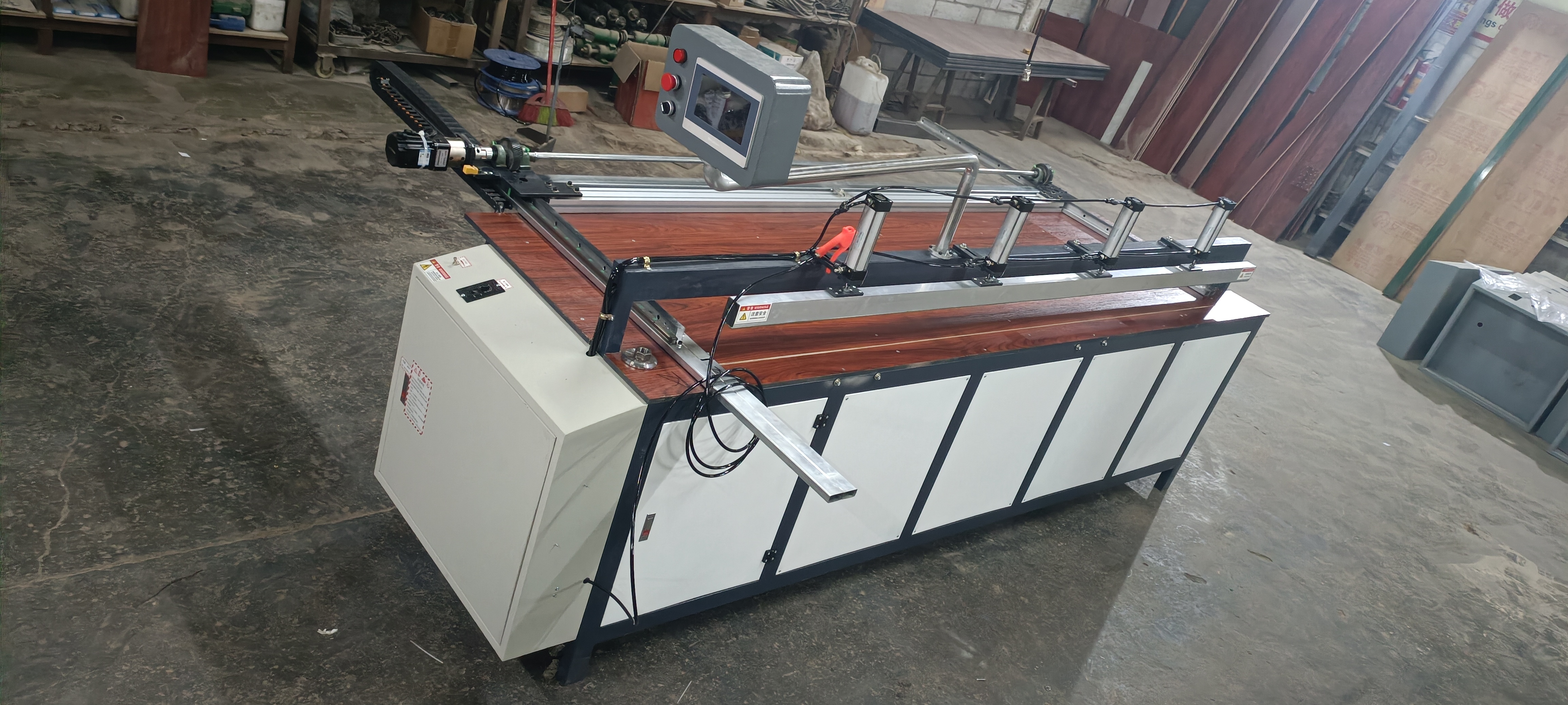 Aluminum Cutting Machine